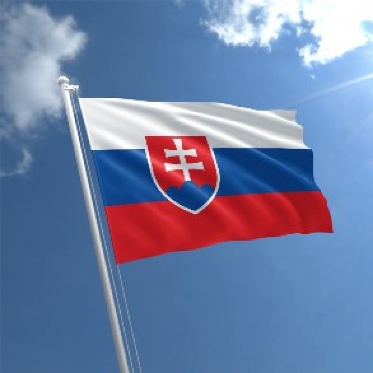 Vlada Slovačke dodjeljuje u okviru Nacionalnog programa stipendija za podršku mobilnosti, namijenjenih studijskim i istraživačkim boravcima, tokom akademske 2018/2019. godine